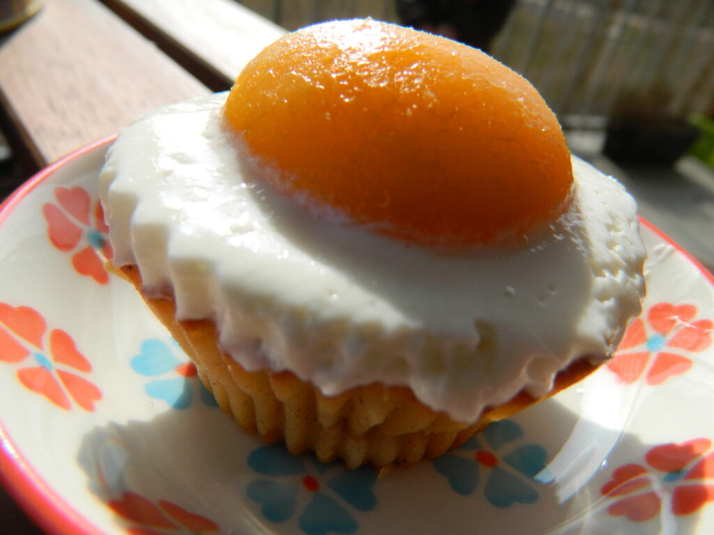 apricot cupcakes