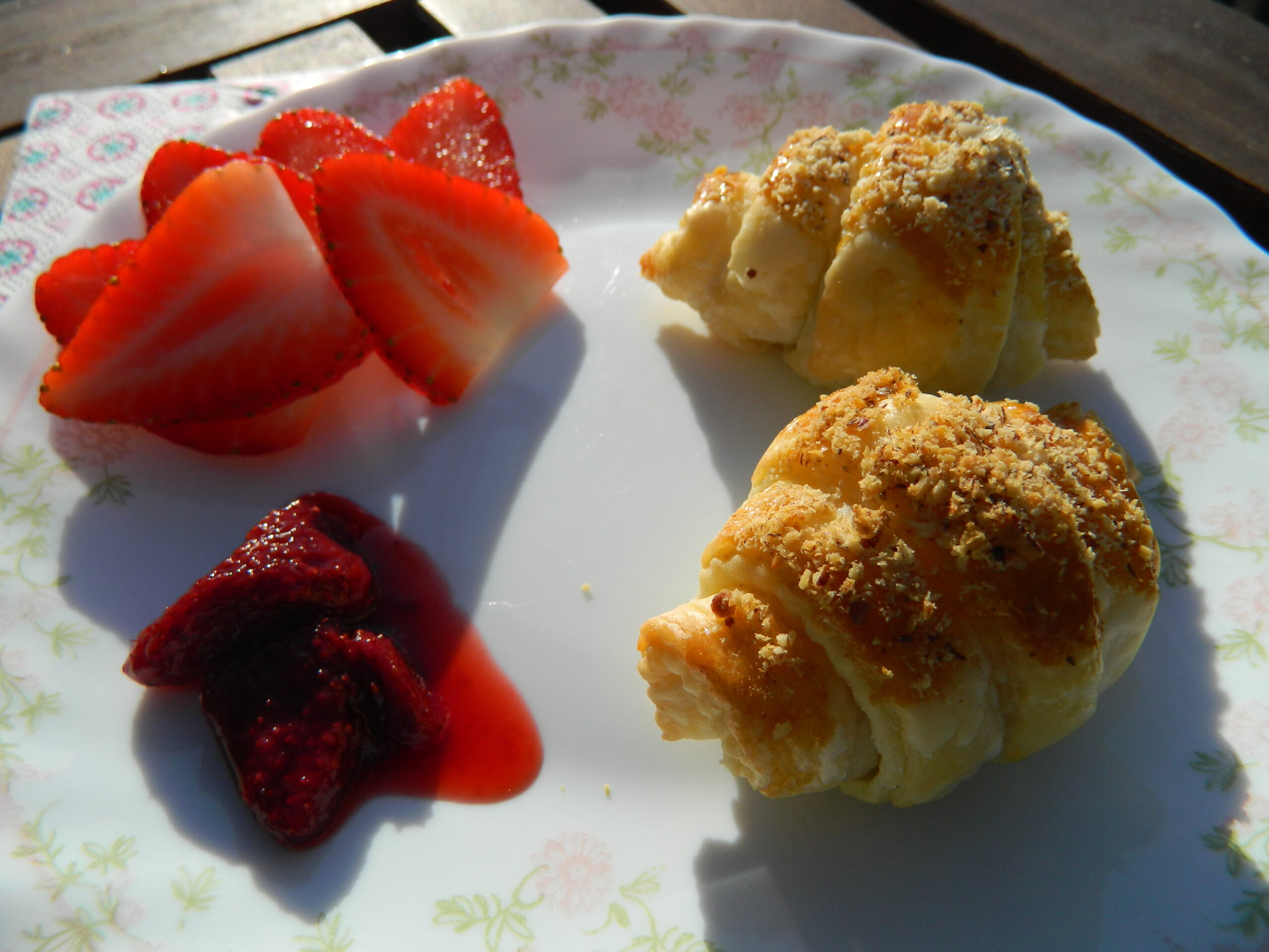 almond croissants